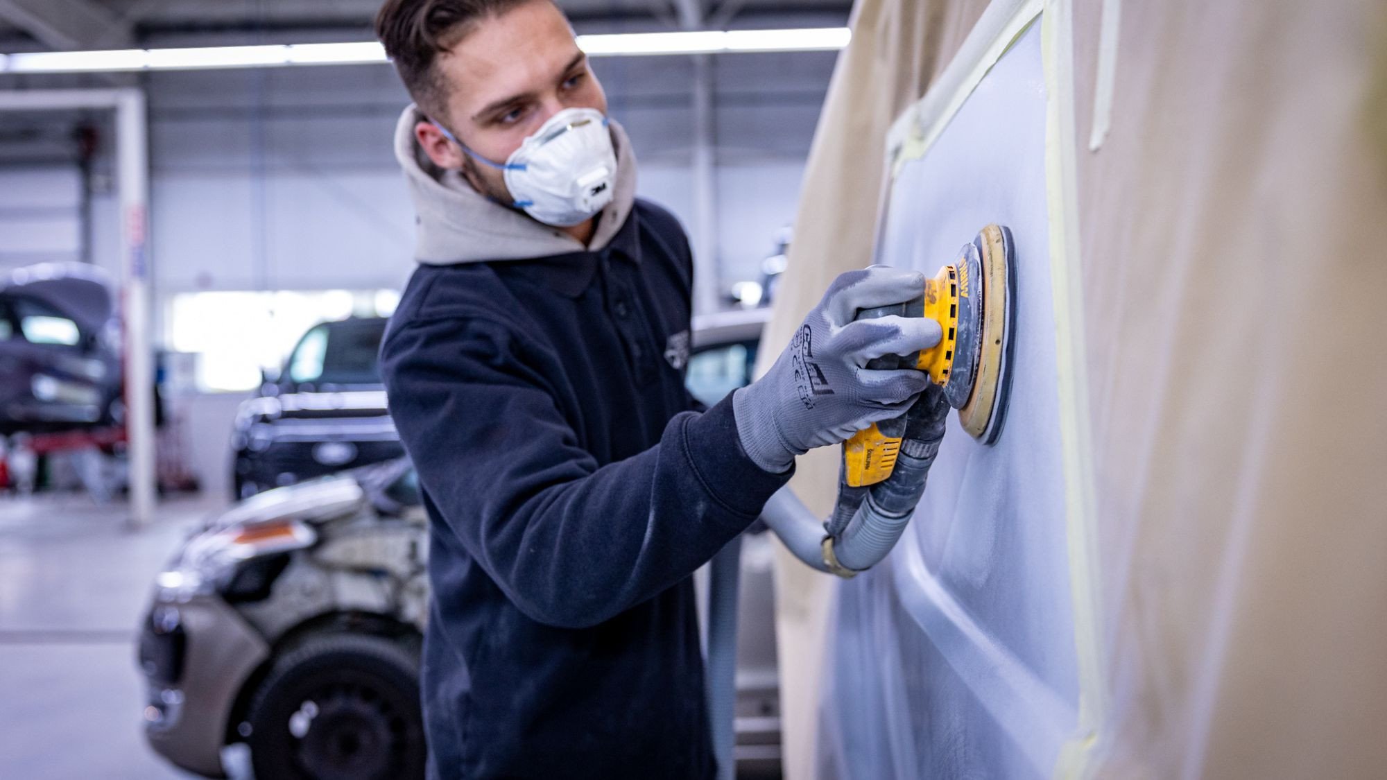 Laat een parkeerdeuk binnen één dag herstellen